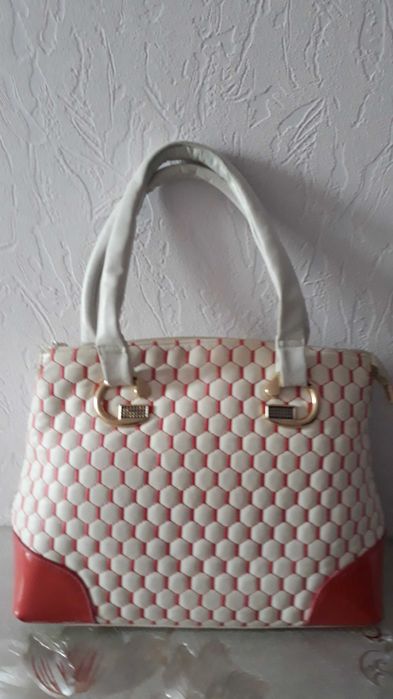 Сумочка  женская, брендовая