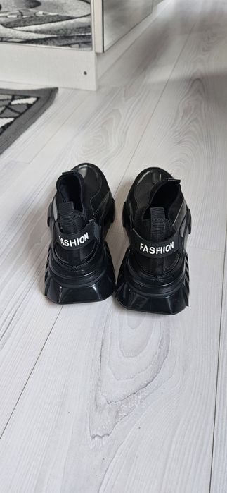 Обувки неопрен и кожа