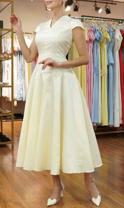 Шекарный платья устиде кушти турады