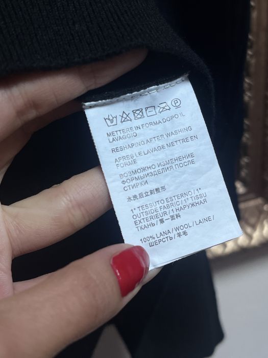 Pinko, pulover negru, 100% lână, dantelă & mânecă bufantă