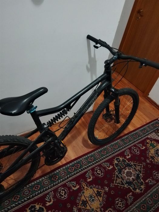 Vând bicicleta full suspension in stare buna