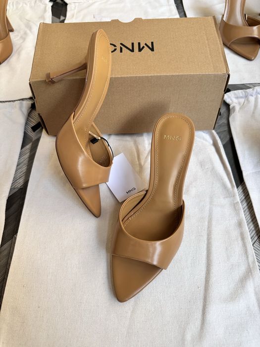 Новые мюли MANGO