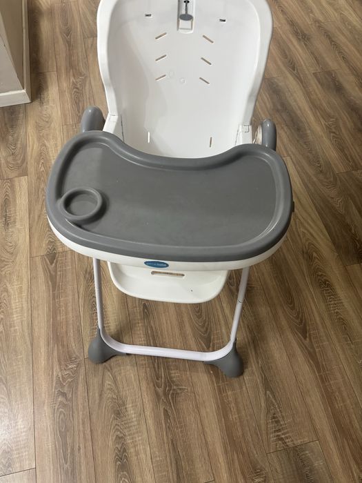 Стол для кормление