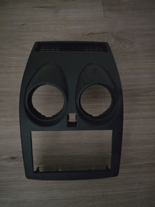 Панел / Адаптерна рамка за 9" мултимедия за Nissan Qashqai J10 (2007-2