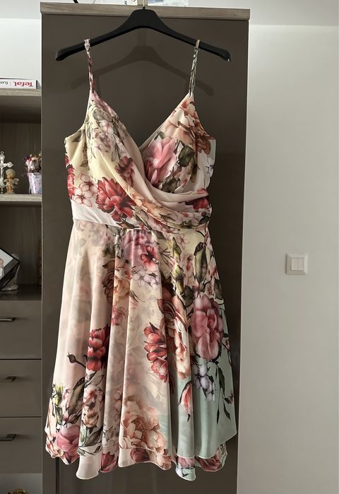 Rochie de zi cu flori picasso