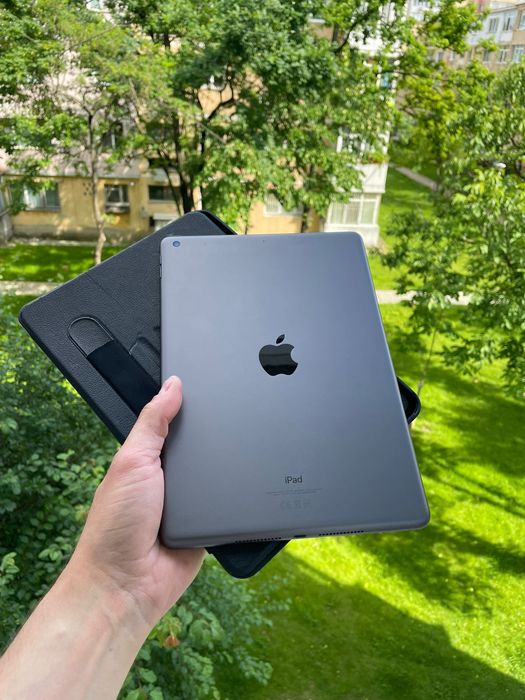 • Ipad Generatia 7 • NOUA •
