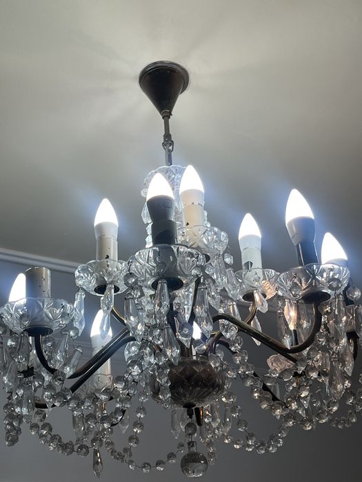 Продам две хрустальные люстры