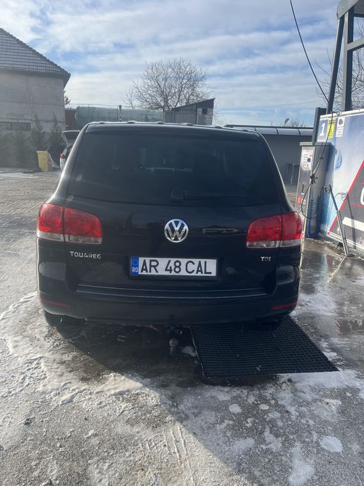 Touareg 2.5 + inca unul de piese