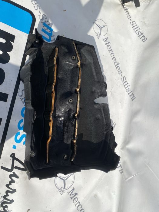 Капак двигател  Мерцедес Спринтер W906