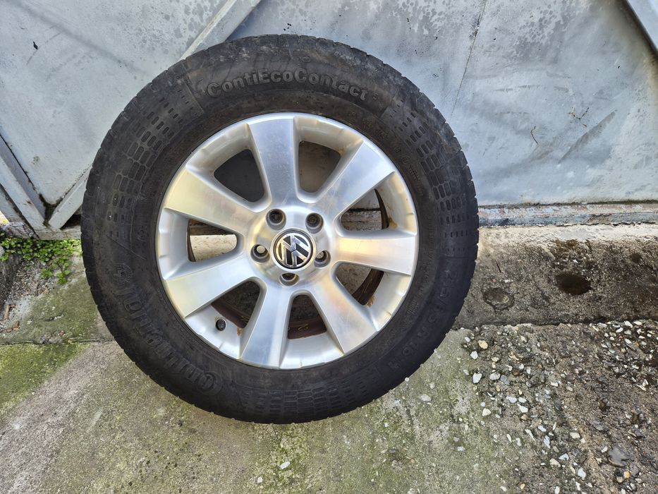 4бр летни гуми Континентал контакт 5/ 2018г/ 215-65-16/ 6мм грайфер/