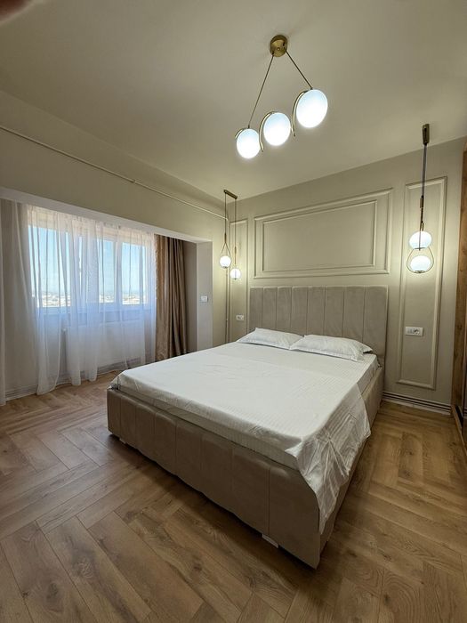 Închiriez apartament