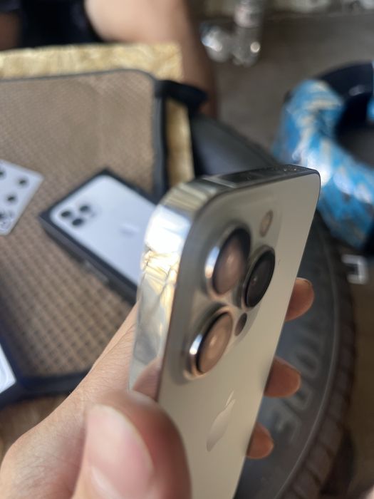 Продаю Iphone 13 pro