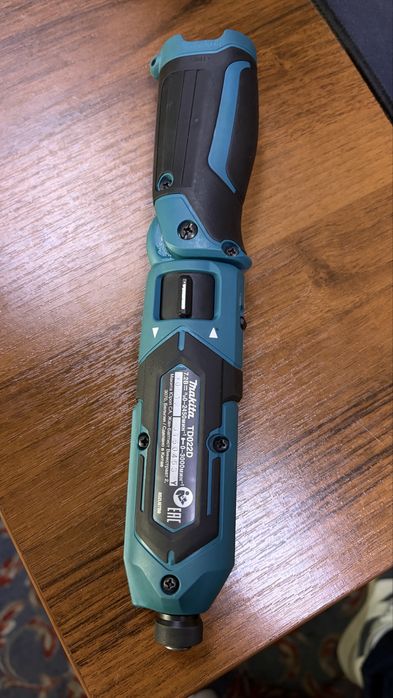 Makita TD022D ударная отвертка