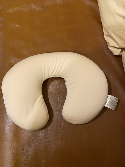 Perna de dormit de avion