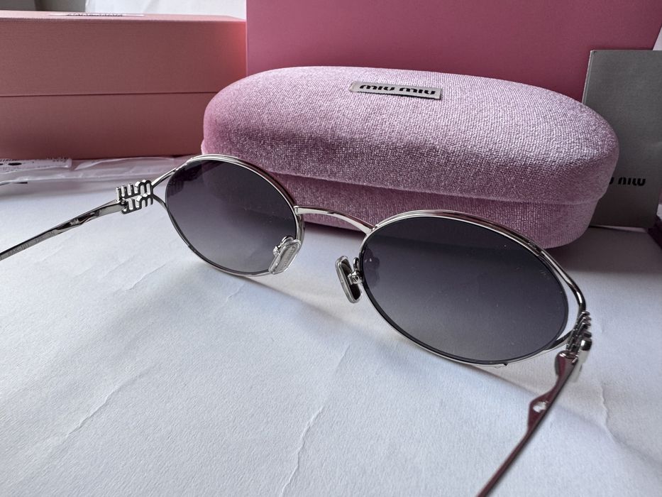 Ochelari de soare Miu Miu Oval SMU52Y 54-21 125, Noi
