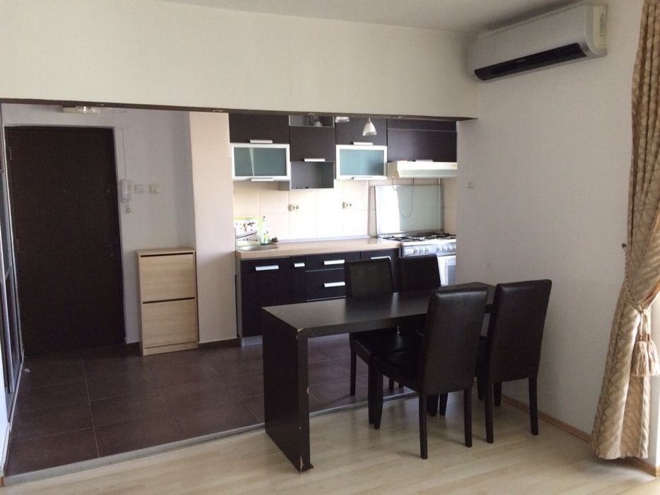 3 camere Titan-Cozla, renovat recent, 69 mp, 5 min de metrou