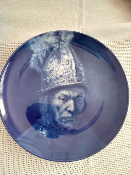 Стенни чинии,лимитирана серия със сертификат