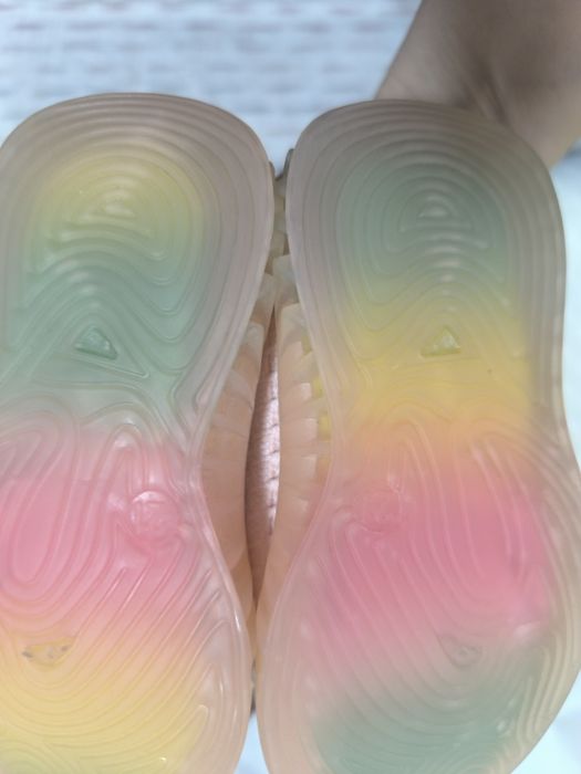 Иззики детские на  девочку