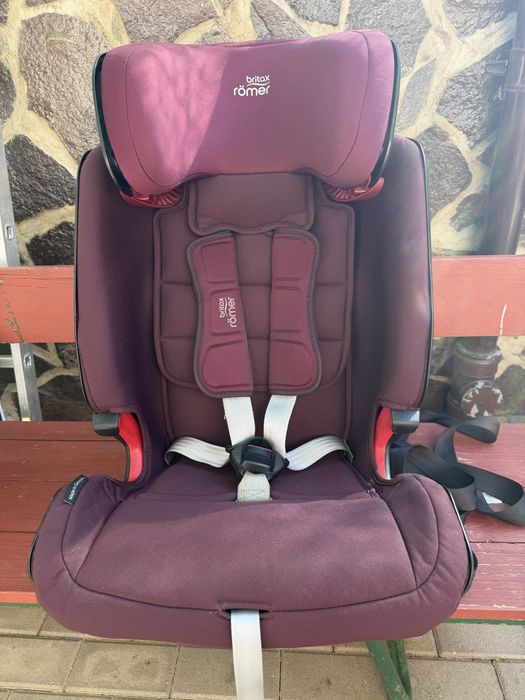 Scaun auto pentru copii Britax Romer - Advansafix IV R, 9 luni - 12 ani Burgundy Red