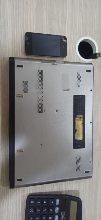 Notebook sotiladi