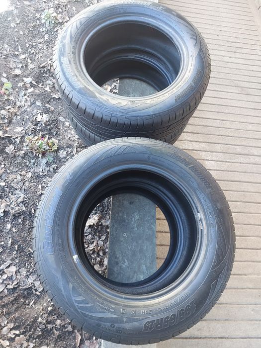 Продам шины на легковую машину
