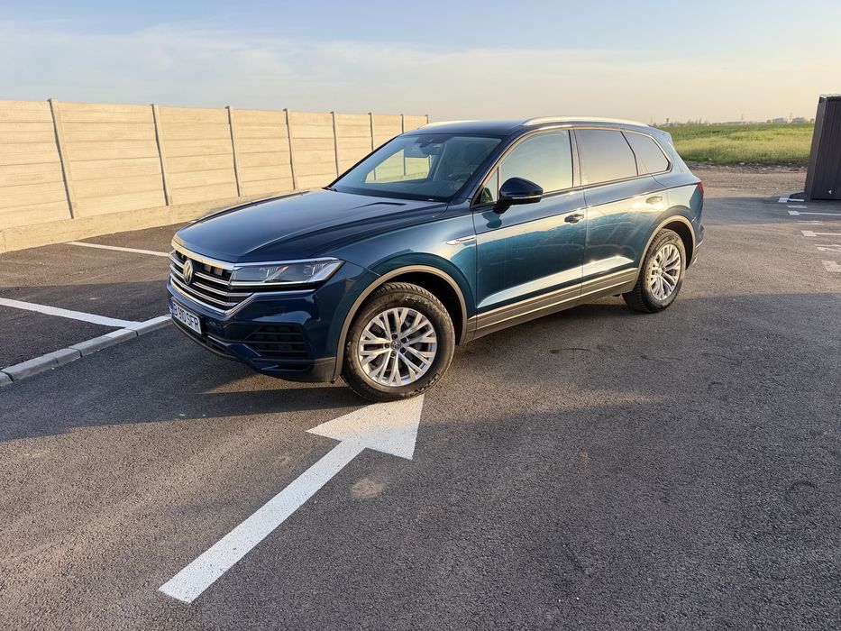 VW Touareg 2019 – 3.0 TDI 231 CP – LED High – 170.000 km