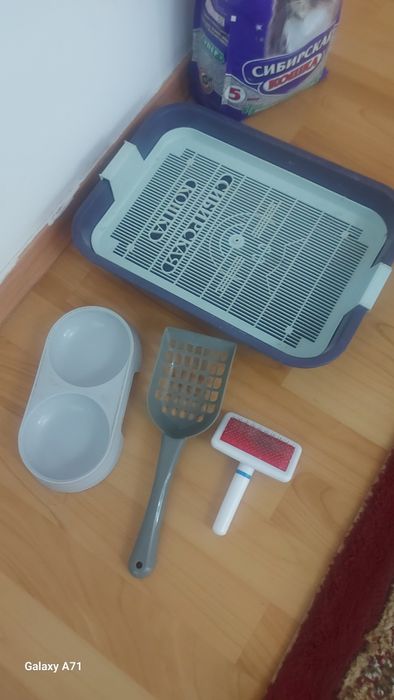 Лоток для кошка с наполнительном