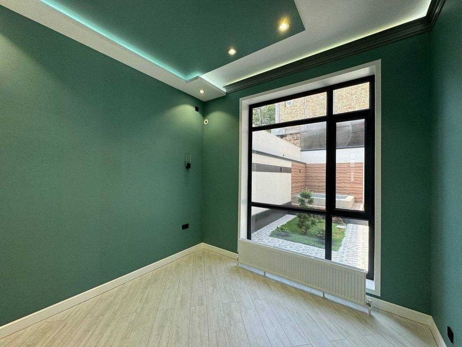 Продаётся современный дом в стиле Hi-Tech.