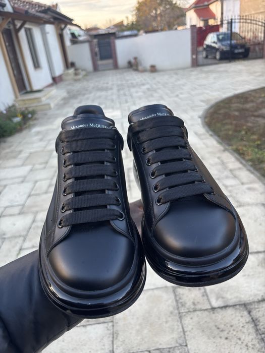 Alexander McQueen 43 negri air bubble