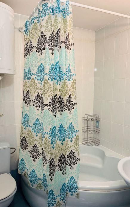 Дава се под наем Двустаен апартамент в Варна, Бриз - 69 кв.м за 648.21 € - Снимка #4