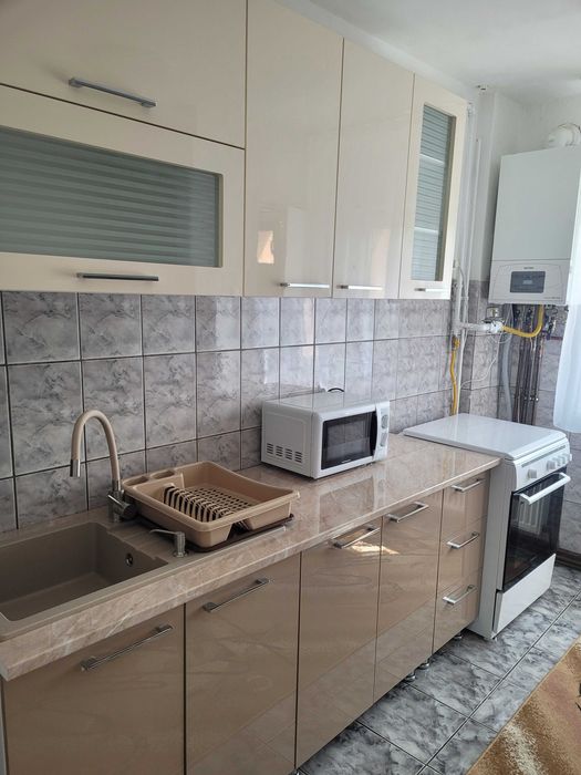 De inchiriat apartament cu 2 camere in Dej !