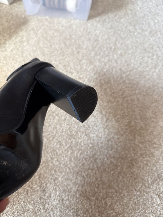 Туфли кожанные 35 размер