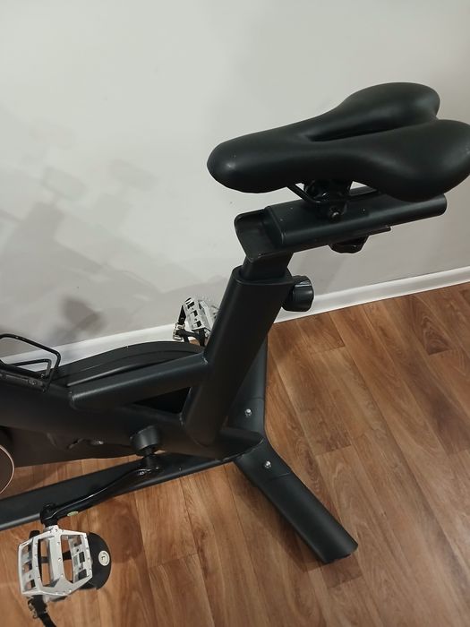 Продаётся велотренажёр новый