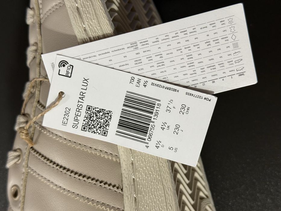adidas Superstar LUX Noi in Cutie Marime 36