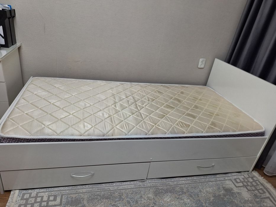 Продам кровать новую