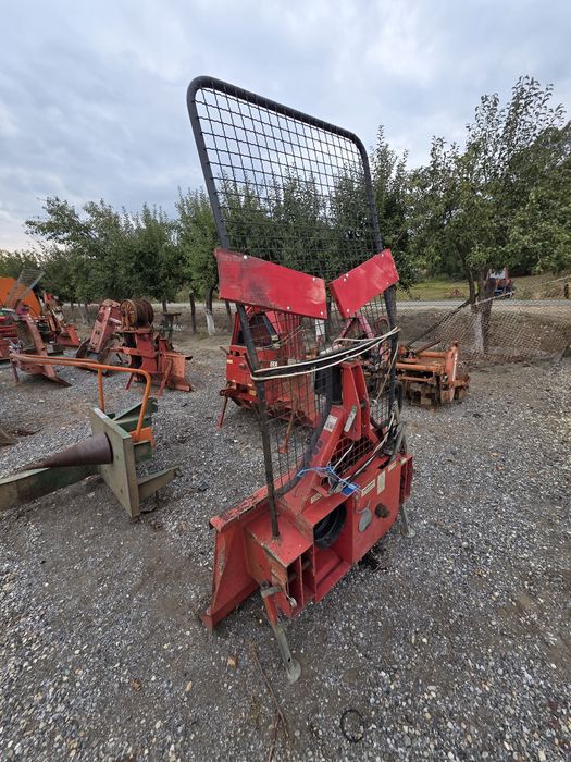 Troliu forestier in tiranti TAJFUN 4T cu 60 m cablu