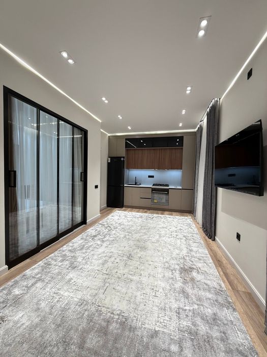 Своя.Срочно продаю.Юнусабад-12 ЖК Paradise House 2/12/12 Студия