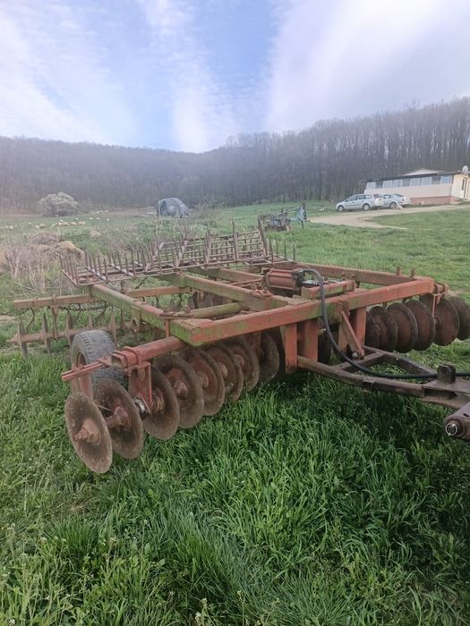 Vând disc agricol sau schimb cu animale