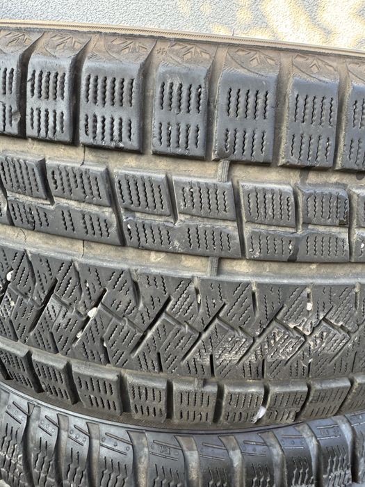 Pneuri de iarna 235 50 R19