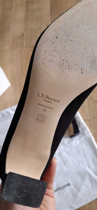 L.K.Bennett court shoes 38