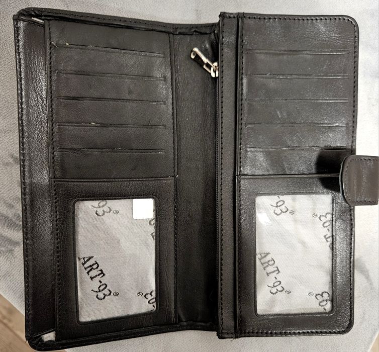 Дамски кожен портфейл на ART.Нов.55лв.