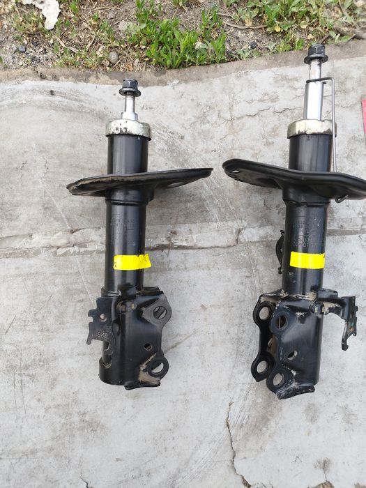 передние стойки на автомобиль