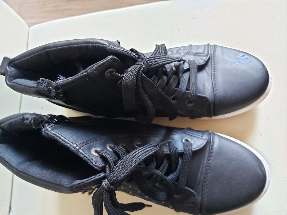 Дамски кецове,черни на цвят