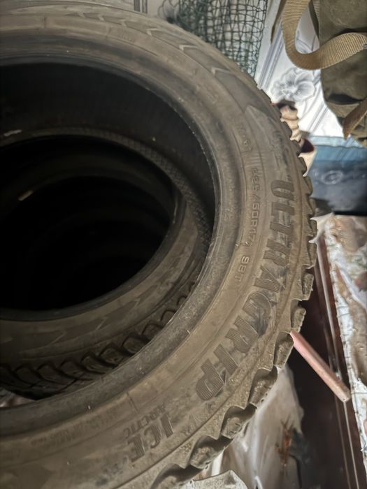 Продам резину 225/50/R17