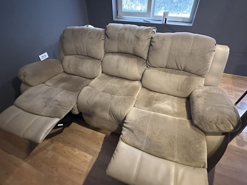 Canapea extensibilă / recliner 3 locuri MOBEXPERT– foarte confortabilă, stare foarte bună