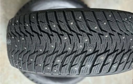 Продам Зимние шины бу в отличном состояние
