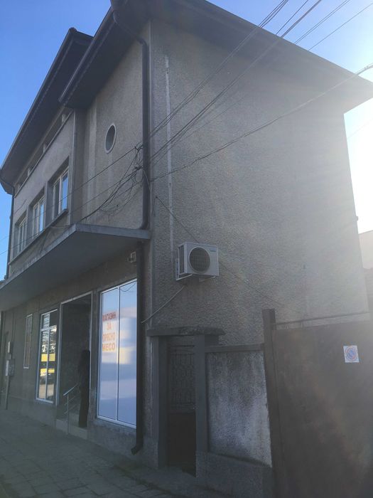 Продава се Къща в Левски - 390 кв.м за 539 €/кв.м - Снимка #2