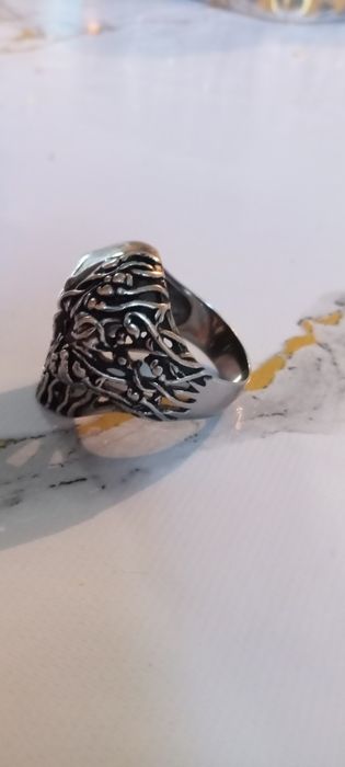 Продам печатку в виде черепа