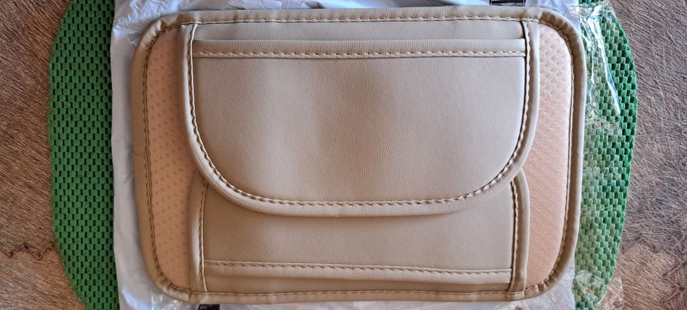 Автомобильный подлокотник