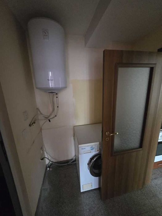 Дава се под наем Двустаен апартамент в Пловдив, Кючук Париж - 55 кв.м за 306 € - Снимка #2